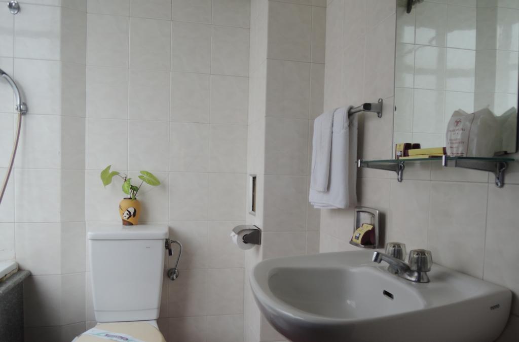 Trade Hotel Hanoi Buitenkant foto